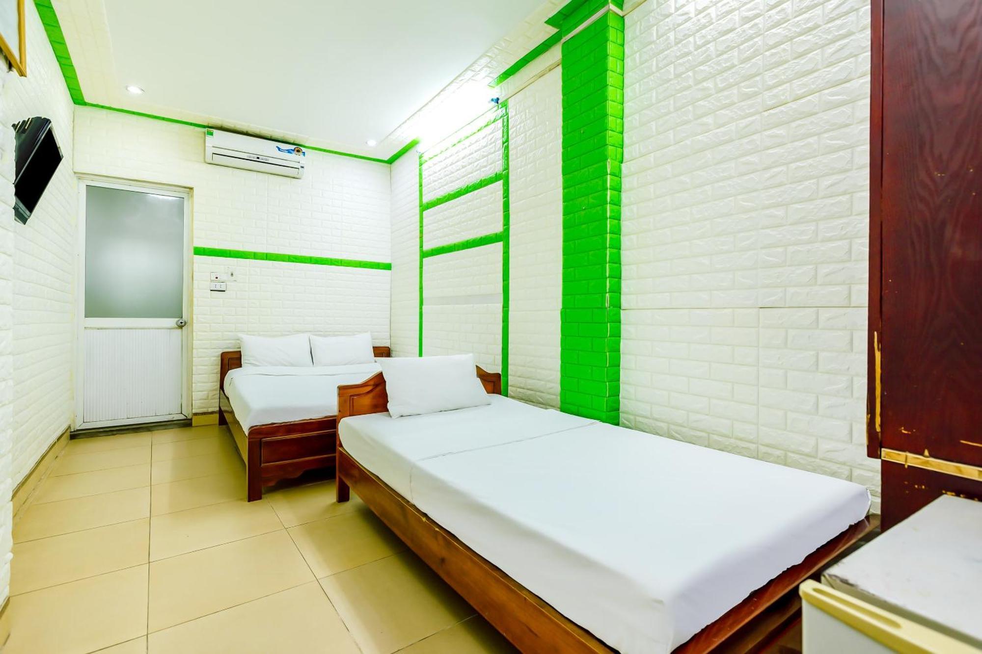 Oyo 604 Queen Hotel Spot-On Ханой Екстер'єр фото
