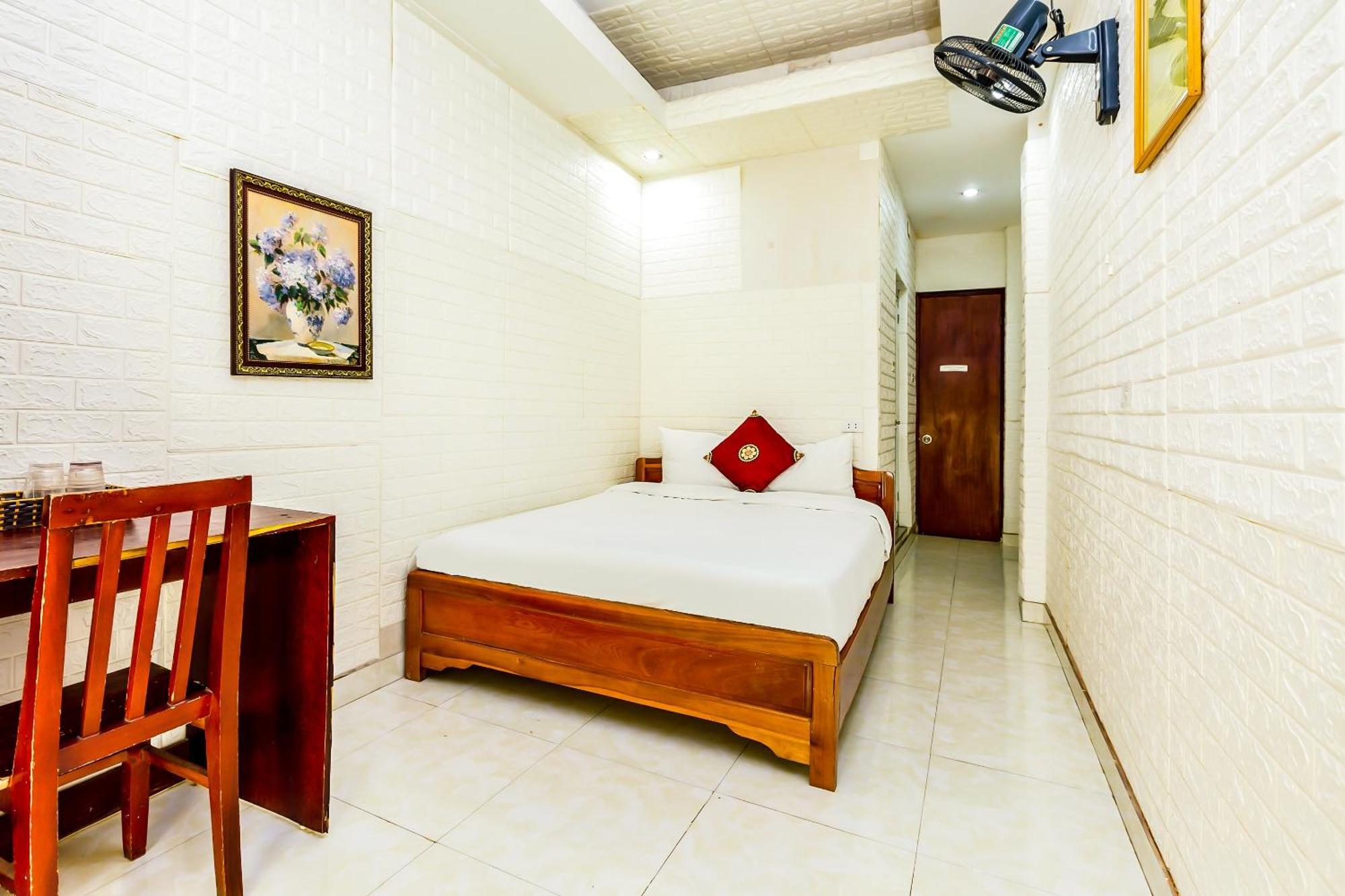 Oyo 604 Queen Hotel Spot-On Ханой Екстер'єр фото